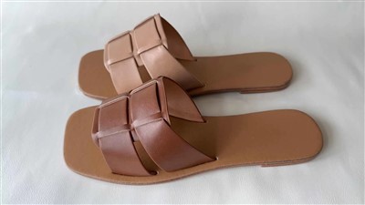 Square Toe PU-skinn brede tøfler